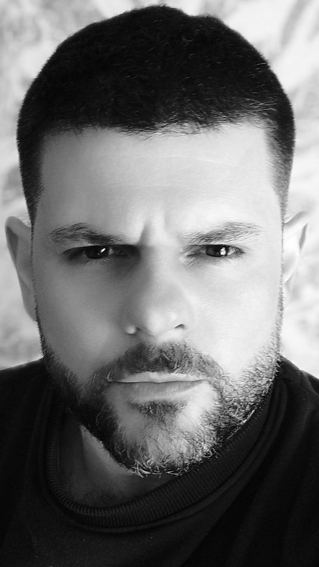 Άρθρο του Λαρισαίου Καλλιτέχνη Χρίστου Χαλικιά για την αποπομπή Στεφανίδη